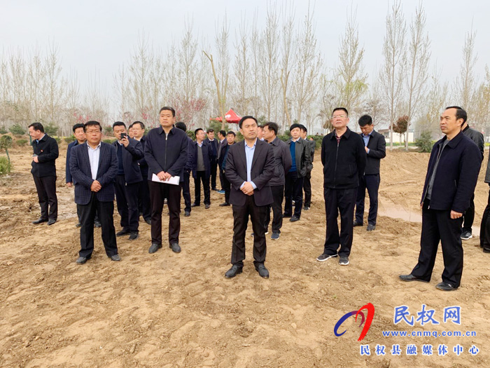 我縣組織開(kāi)展國(guó)土綠化觀摩活動(dòng) 我縣組織開(kāi)展國(guó)土綠化觀摩活動(dòng)