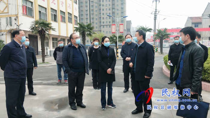 河南省教育廳督導(dǎo)組蒞臨我縣檢查指導(dǎo)高三開學(xué)前準備工作 河南省教育廳督導(dǎo)組蒞臨我縣檢查指導(dǎo)高三開學(xué)前準備工作