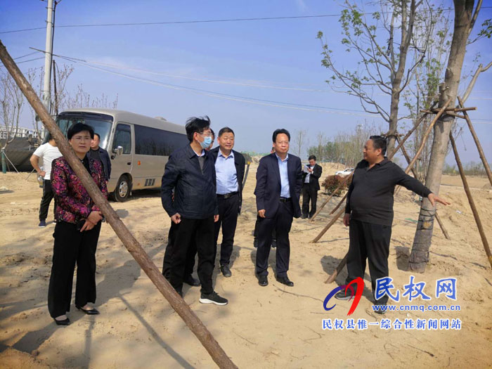 縣委常委、常務(wù)副縣長(zhǎng)李啟峰調(diào)研百城提質(zhì)工程等重點(diǎn)工作