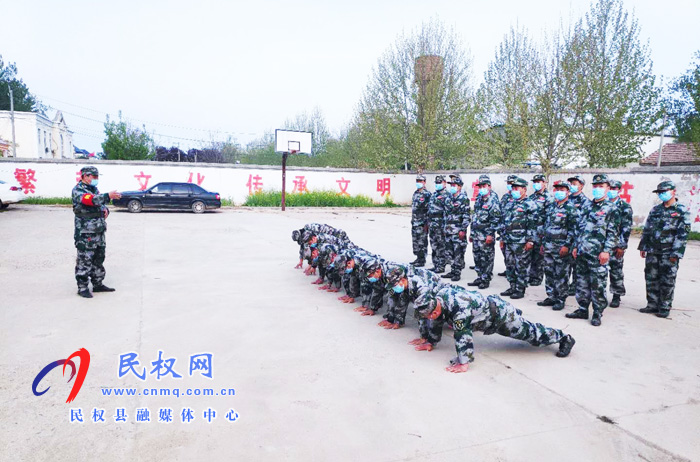 王橋鎮(zhèn):基干民兵忙訓(xùn)練 提升素質(zhì)強本領(lǐng) 王橋鎮(zhèn):基干民兵忙訓(xùn)練 提升素質(zhì)強本領(lǐng)
