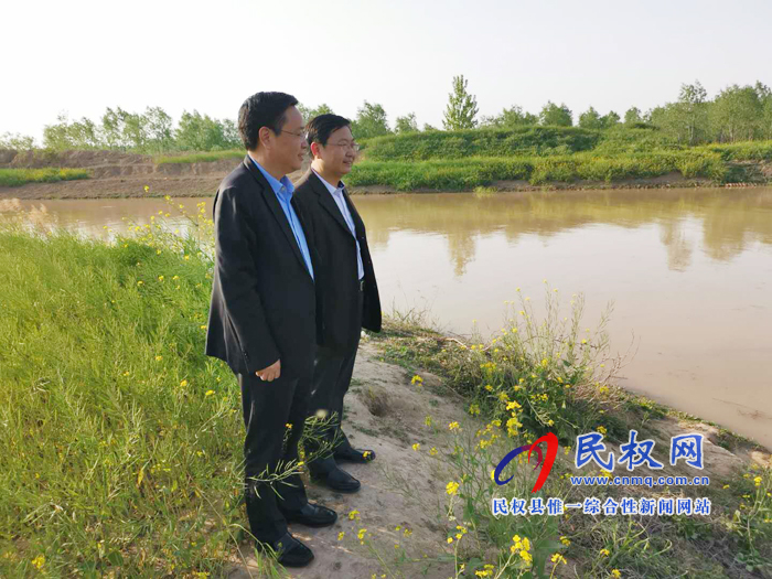  大沙河市級(jí)河長(zhǎng)、市委常委、組織部長(zhǎng)羅軍到我縣大沙河段開(kāi)展巡河活動(dòng)