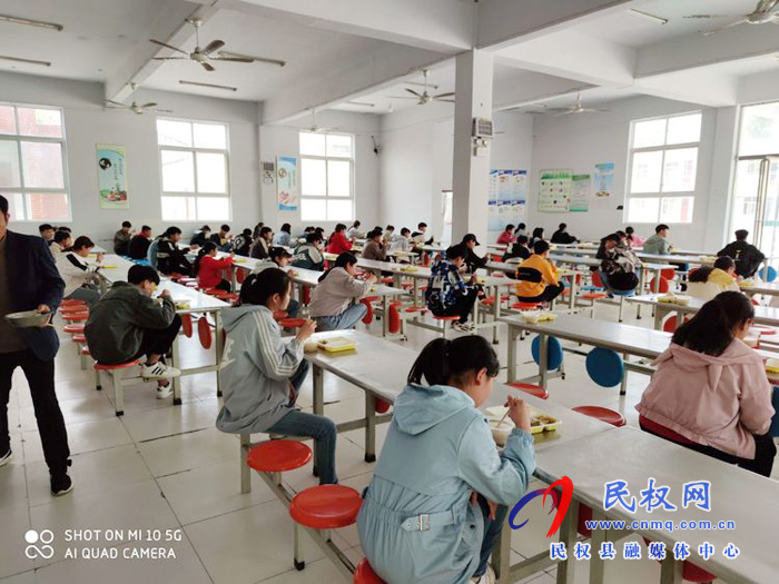 雙塔鎮(zhèn)中心學(xué)校全力以赴做好九年級(jí)復(fù)學(xué)工作 雙塔鎮(zhèn)中心學(xué)校全力以赴做好九年級(jí)復(fù)學(xué)工作