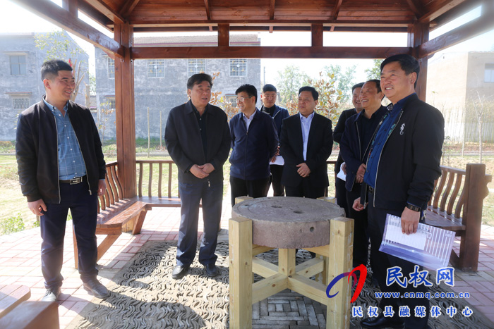 市人大常委會常務(wù)副主任、 市總工會主席劉沛到民權(quán)縣白云寺鎮(zhèn)開展“三.五”基層工作日活動