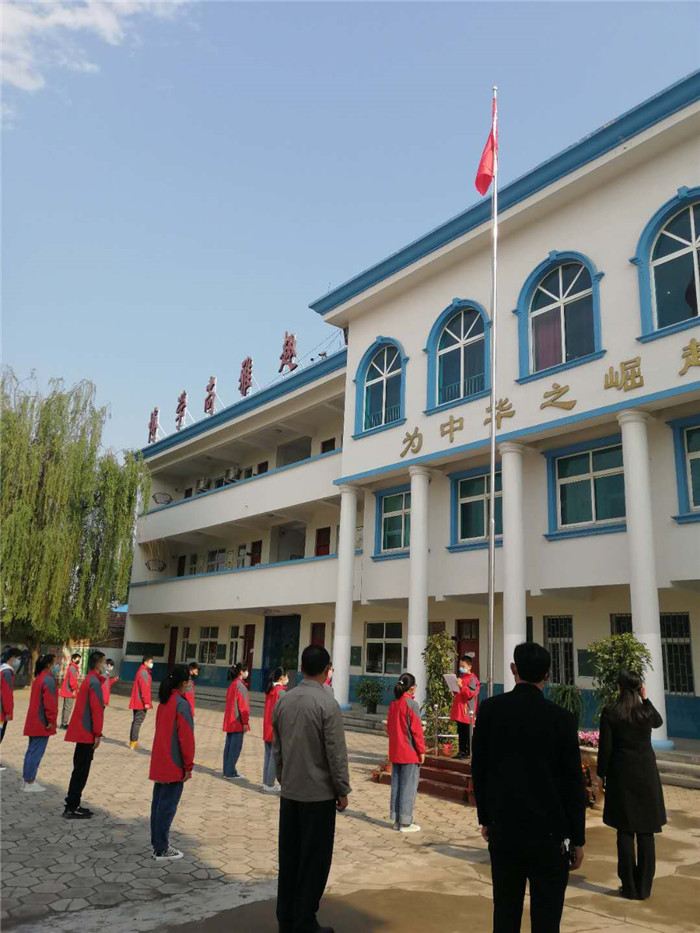 民權(quán)縣第三小學(xué)新學(xué)期第一天順利開學(xué) 民權(quán)縣第三小學(xué)新學(xué)期第一天順利開學(xué)