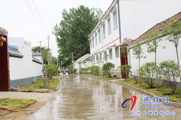花園鄉(xiāng)陳莊村被命名為“商丘市衛(wèi)生村” 花園鄉(xiāng)陳莊村被命名為“商丘市衛(wèi)生村”