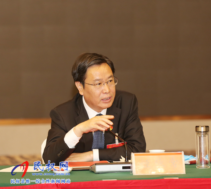 市政協(xié)主席曾昭寶，市委常委、常務(wù)副市長吳祖明參加民權(quán)代表團(tuán)審議市政府工作報告和計劃、財政工作報告