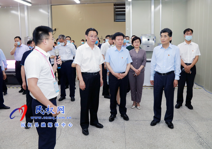 平頂山市黨政考察團(tuán)到我縣考察學(xué)習(xí) 平頂山市黨政考察團(tuán)到我縣考察學(xué)習(xí)