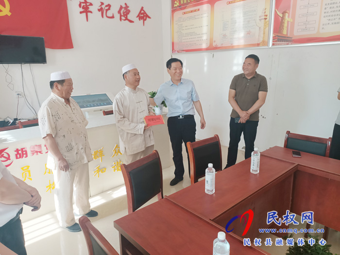 市委統(tǒng)戰(zhàn)部副部長盧成玉一行蒞民調(diào)研民族宗教工作 市委統(tǒng)戰(zhàn)部副部長盧成玉一行蒞民調(diào)研民族宗教工作