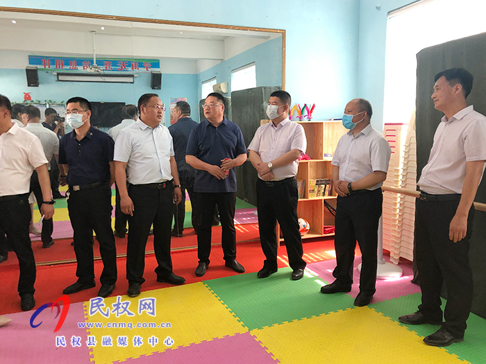 全市計(jì)生協(xié)“綜合改革”工作現(xiàn)場(chǎng)會(huì)在我縣褚廟鄉(xiāng)召開 全市計(jì)生協(xié)“綜合改革”工作現(xiàn)場(chǎng)會(huì)在我縣褚廟鄉(xiāng)召開