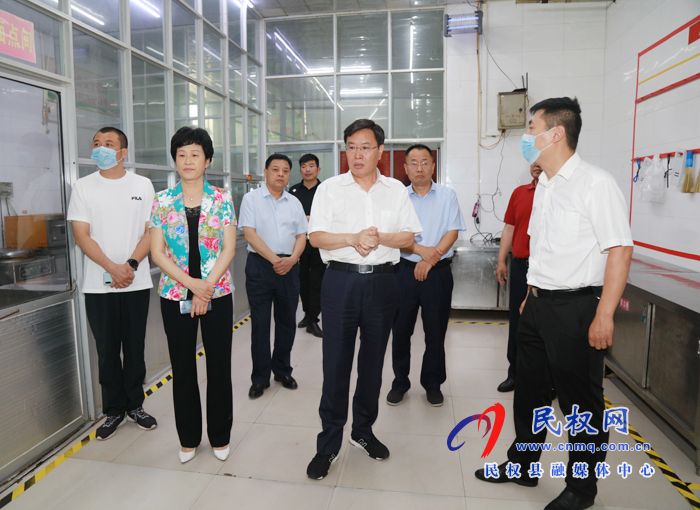 市人大常委會副主任、縣委書記姬脈常檢查兩會準備工作