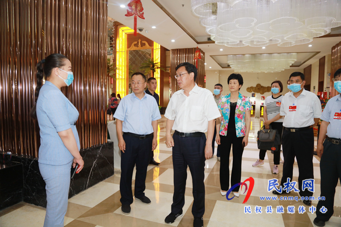 市人大常委會副主任、縣委書記姬脈常檢查兩會準備工作