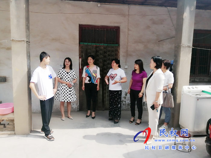 情暖“六一”關(guān)愛殘障兒童 情暖“六一”關(guān)愛殘障兒童