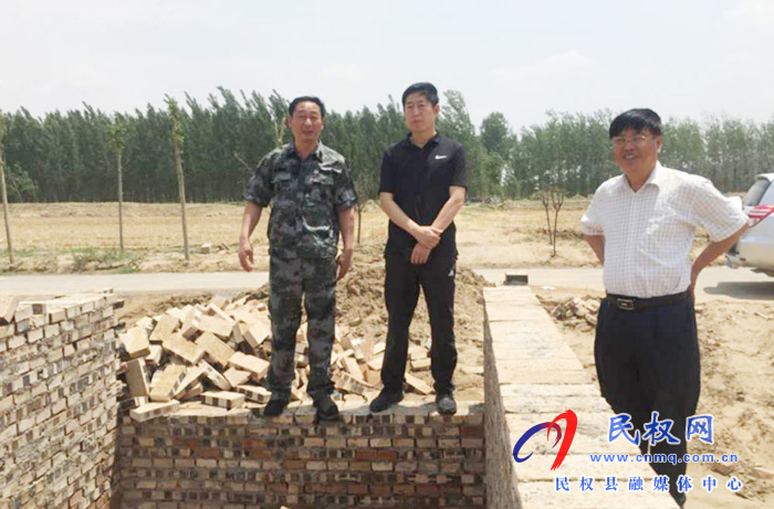 縣委常委、宣傳部長屠志遠(yuǎn)到莊子鎮(zhèn)督導(dǎo)“三夏”生產(chǎn)工作