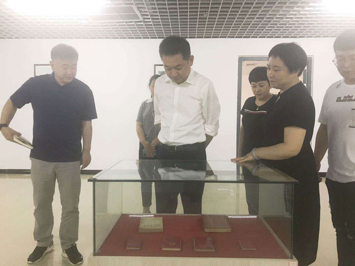 國際檔案日：縣委常委、縣委辦公室主任孟亞松出席縣檔案館開放日活動