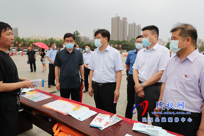 我縣組織開(kāi)展防范和打擊非法集資宣傳活動(dòng) 我縣組織開(kāi)展防范和打擊非法集資宣傳活動(dòng)