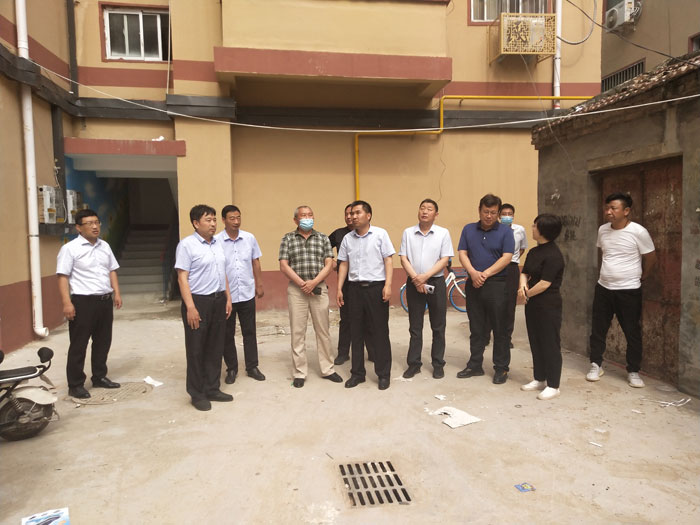 市舊改辦主任馮先宏到我縣調(diào)研老舊小區(qū)改造工作 市舊改辦主任馮先宏到我縣調(diào)研老舊小區(qū)改造工作