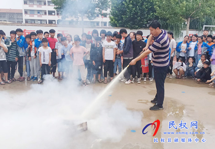 老顏集鄉(xiāng)安全生產(chǎn)齊發(fā)力共筑平安保家鄉(xiāng) 老顏集鄉(xiāng)安全生產(chǎn)齊發(fā)力共筑平安保家鄉(xiāng)