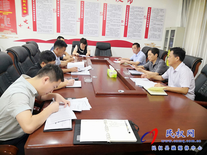 縣委常委、組織部長何玉明到褚廟鄉(xiāng)督導(dǎo)檢查脫貧攻堅工作
