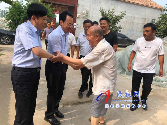 縣委常委、常務(wù)副縣長李啟峰到林七鄉(xiāng)開展“三?五”基層工作日活動