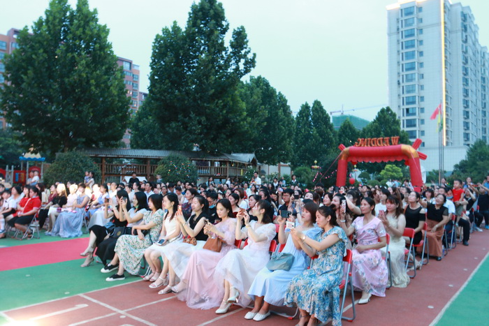 滿滿的儀式感！民權(quán)東區(qū)實驗幼兒園迎來畢業(yè)季
