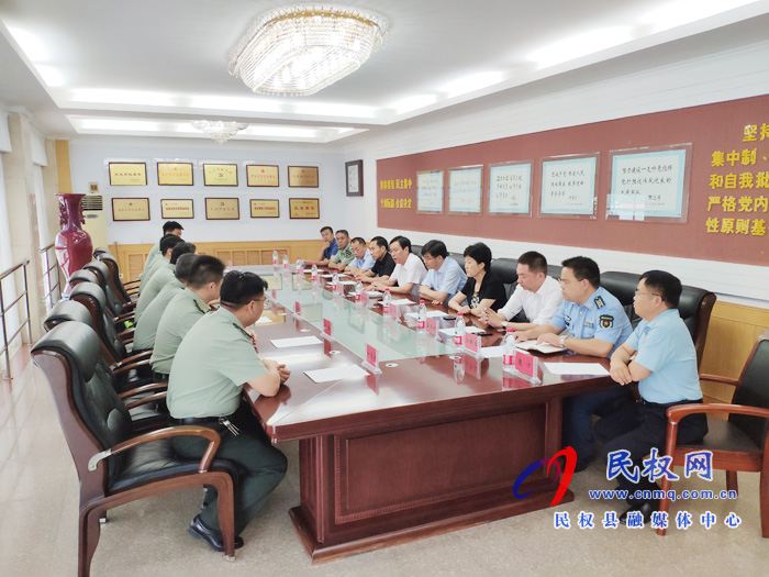 縣四大家領(lǐng)導慰問商丘軍分區(qū)官兵 軍地同心攜手發(fā)展 縣四大家領(lǐng)導慰問商丘軍分區(qū)官兵 軍地同心攜手發(fā)展