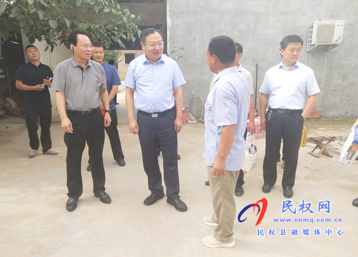 市委常委、常務(wù)副市長吳祖明到我縣走訪慰問軍人重點優(yōu)撫對象