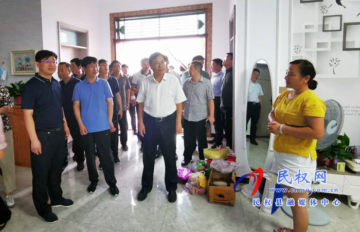 我縣開展2020年上半年鄉(xiāng)鎮(zhèn)(街道)重點工作巡查觀摩活動 我縣開展2020年上半年鄉(xiāng)鎮(zhèn)(街道)重點工作巡查觀摩活動