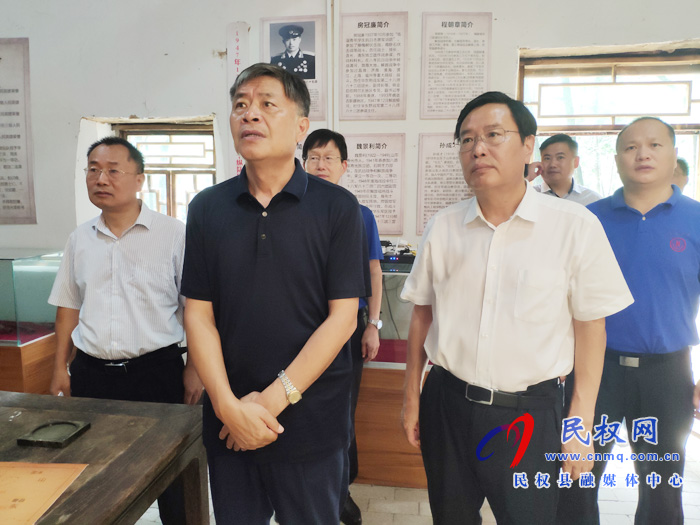 市政協(xié)主席曾昭寶一行到我縣孫六鎮(zhèn)調(diào)研重點鎮(zhèn)傳統(tǒng)村落發(fā)展和保護(hù)工作 市政協(xié)主席曾昭寶一行到我縣孫六鎮(zhèn)調(diào)研重點鎮(zhèn)傳統(tǒng)村落發(fā)展和保護(hù)工作