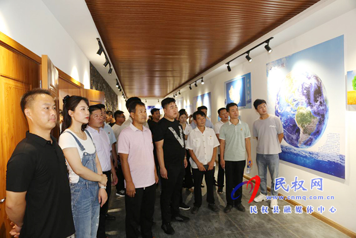 商丘市黨員示范培訓(xùn)班學(xué)員到我縣開展現(xiàn)場教學(xué)活動(dòng) 商丘市黨員示范培訓(xùn)班學(xué)員到我縣開展現(xiàn)場教學(xué)活動(dòng)