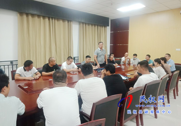 商丘市黨員示范培訓(xùn)班學(xué)員開展分組討論活動 商丘市黨員示范培訓(xùn)班學(xué)員開展分組討論活動