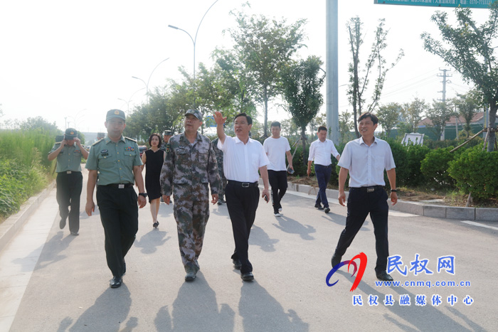 省軍區(qū)副司令員習(xí)曉軍到我縣調(diào)研人武部綜合項(xiàng)目建設(shè)工作 省軍區(qū)副司令員習(xí)曉軍到我縣調(diào)研人武部綜合項(xiàng)目建設(shè)工作