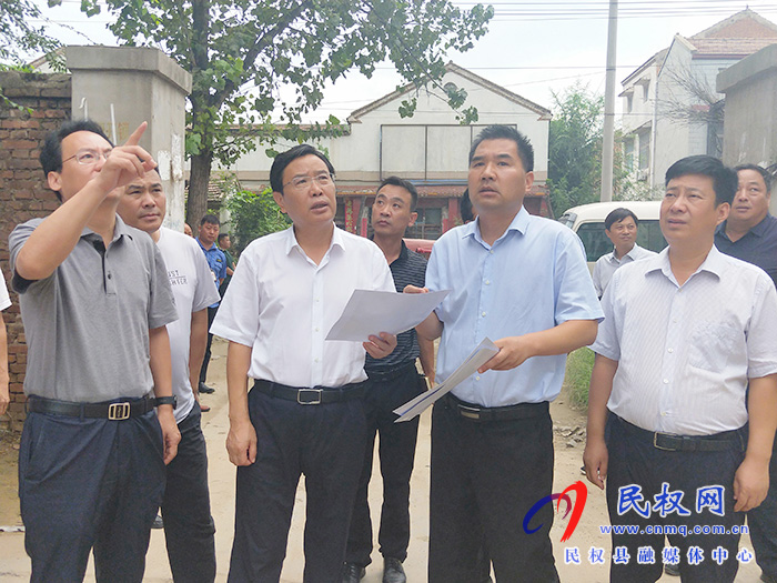 市人大常委會(huì)副主任、縣委書記姬脈常調(diào)研我縣老城區(qū)老舊小區(qū)改造和城市建設(shè)重點(diǎn)項(xiàng)目工作