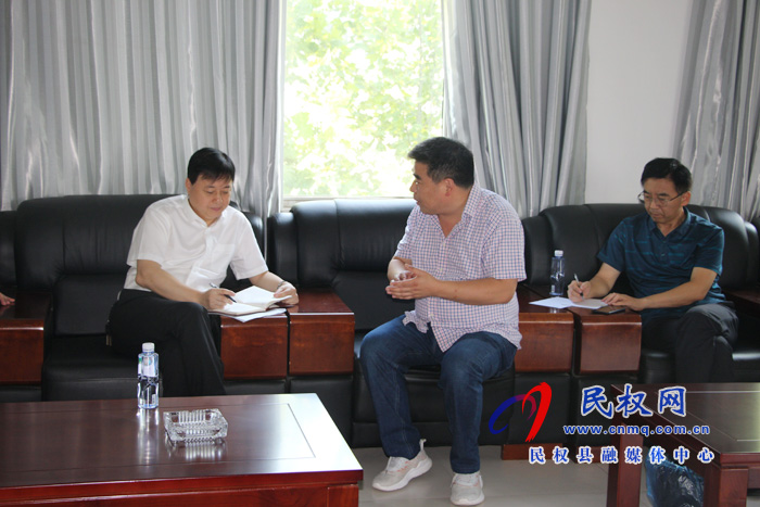 縣委常委、統(tǒng)戰(zhàn)部長趙通到聯(lián)系服務(wù)企業(yè)開展走訪活動