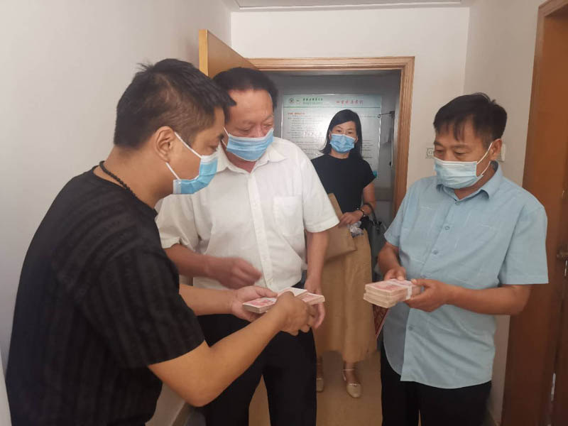 縣住建局?jǐn)y手愛心企業(yè)樂善好施、扶危濟(jì)困