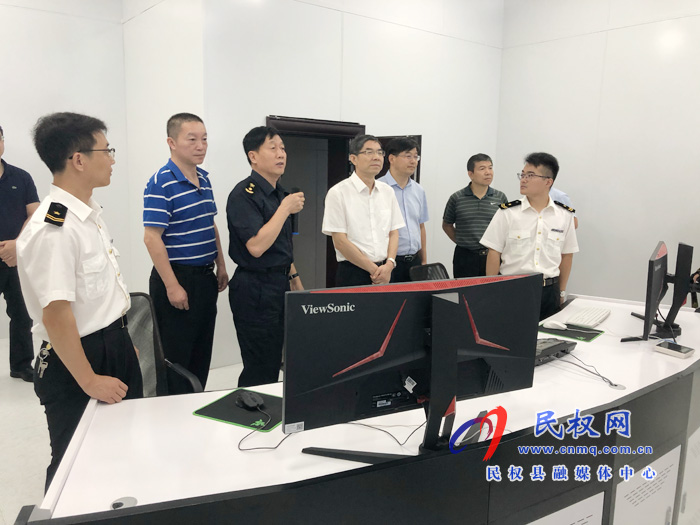 海關(guān)總署副署長、黨委委員王令浚帶隊到我縣調(diào)研扶貧和海關(guān)建設(shè)等工作