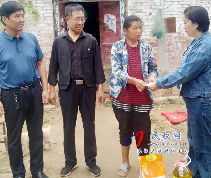褚廟鄉(xiāng)計(jì)生協(xié)走訪慰問殘獨(dú)家庭 褚廟鄉(xiāng)計(jì)生協(xié)走訪慰問殘獨(dú)家庭