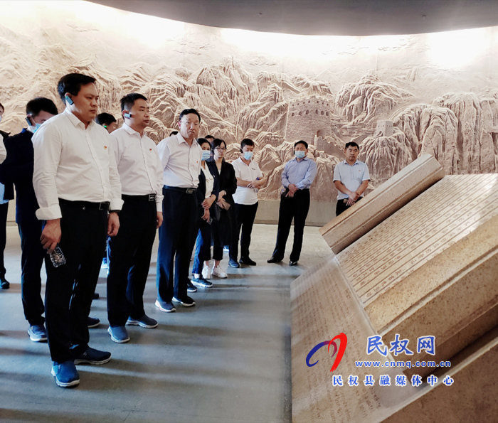 民權(quán)縣基層黨建培訓班開展現(xiàn)場教學活動 民權(quán)縣基層黨建培訓班開展現(xiàn)場教學活動