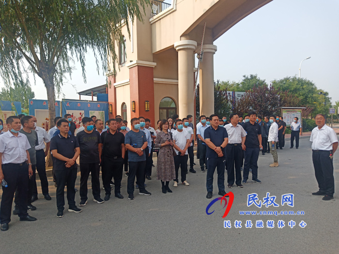 民權(quán)縣基層黨建培訓班開展現(xiàn)場教學活動 民權(quán)縣基層黨建培訓班開展現(xiàn)場教學活動