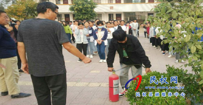 林七鄉(xiāng)初級中學(xué)安全疏散演練 林七鄉(xiāng)初級中學(xué)安全疏散演練