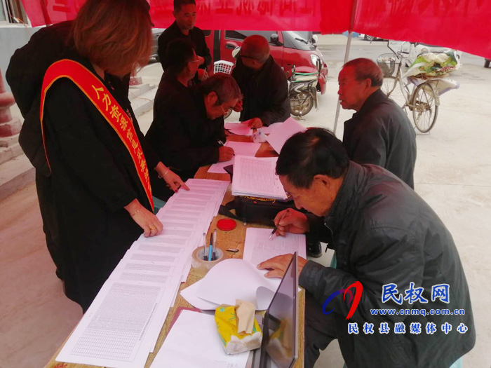 民權(quán)縣采集摸排農(nóng)村勞動(dòng)力資源做實(shí)穩(wěn)就業(yè)保就業(yè)工作 民權(quán)縣采集摸排農(nóng)村勞動(dòng)力資源做實(shí)穩(wěn)就業(yè)保就業(yè)工作