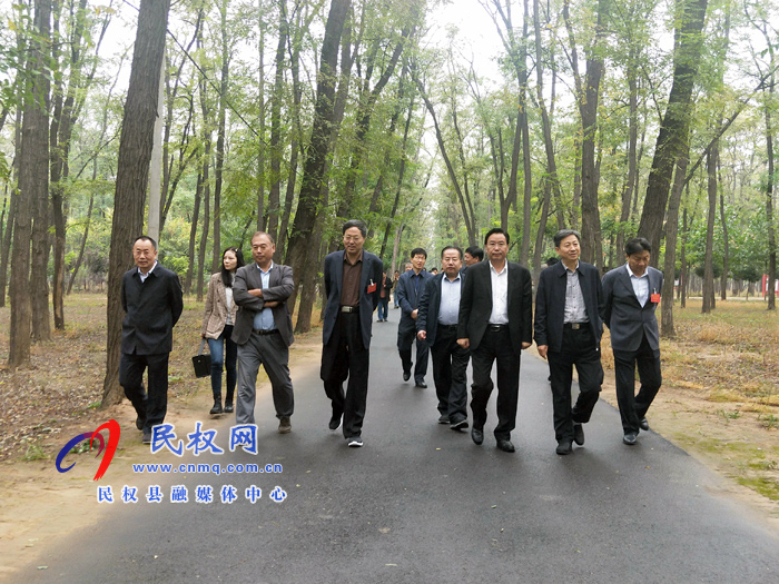 黃河明清故道沿線城市政協(xié)聯(lián)席協(xié)作會(huì)議與會(huì)人員蒞民參觀考察 黃河明清故道沿線城市政協(xié)聯(lián)席協(xié)作會(huì)議與會(huì)人員蒞民參觀考察