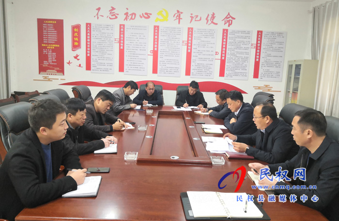 我縣各鄉(xiāng)鎮(zhèn)、（街道辦）縣直各單位傳達(dá)貫徹全縣脫貧攻堅(jiān)工作推進(jìn)會(huì)議精神