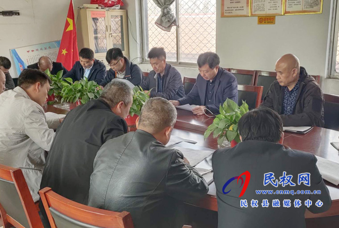 我縣各鄉(xiāng)鎮(zhèn)、（街道辦）縣直各單位傳達(dá)貫徹全縣脫貧攻堅(jiān)工作推進(jìn)會(huì)議精神