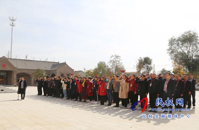 全市離退休黨支部書記暨老干部工作者社會調(diào)研現(xiàn)場會在民權(quán)召開? 全市離退休黨支部書記暨老干部工作者社會調(diào)研現(xiàn)場會在民權(quán)召開?