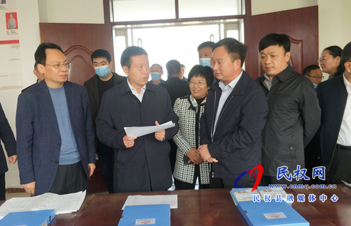 商丘市人口普查工作促進(jìn)交流現(xiàn)場會(huì)召開 商丘市人口普查工作促進(jìn)交流現(xiàn)場會(huì)召開