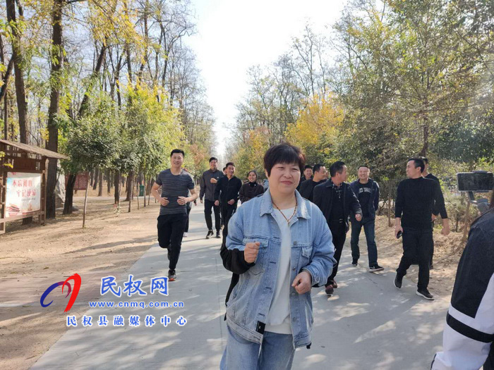 民權(quán)縣融媒體中心舉辦第二十一個(gè)記者節(jié)慶祝活動(dòng)