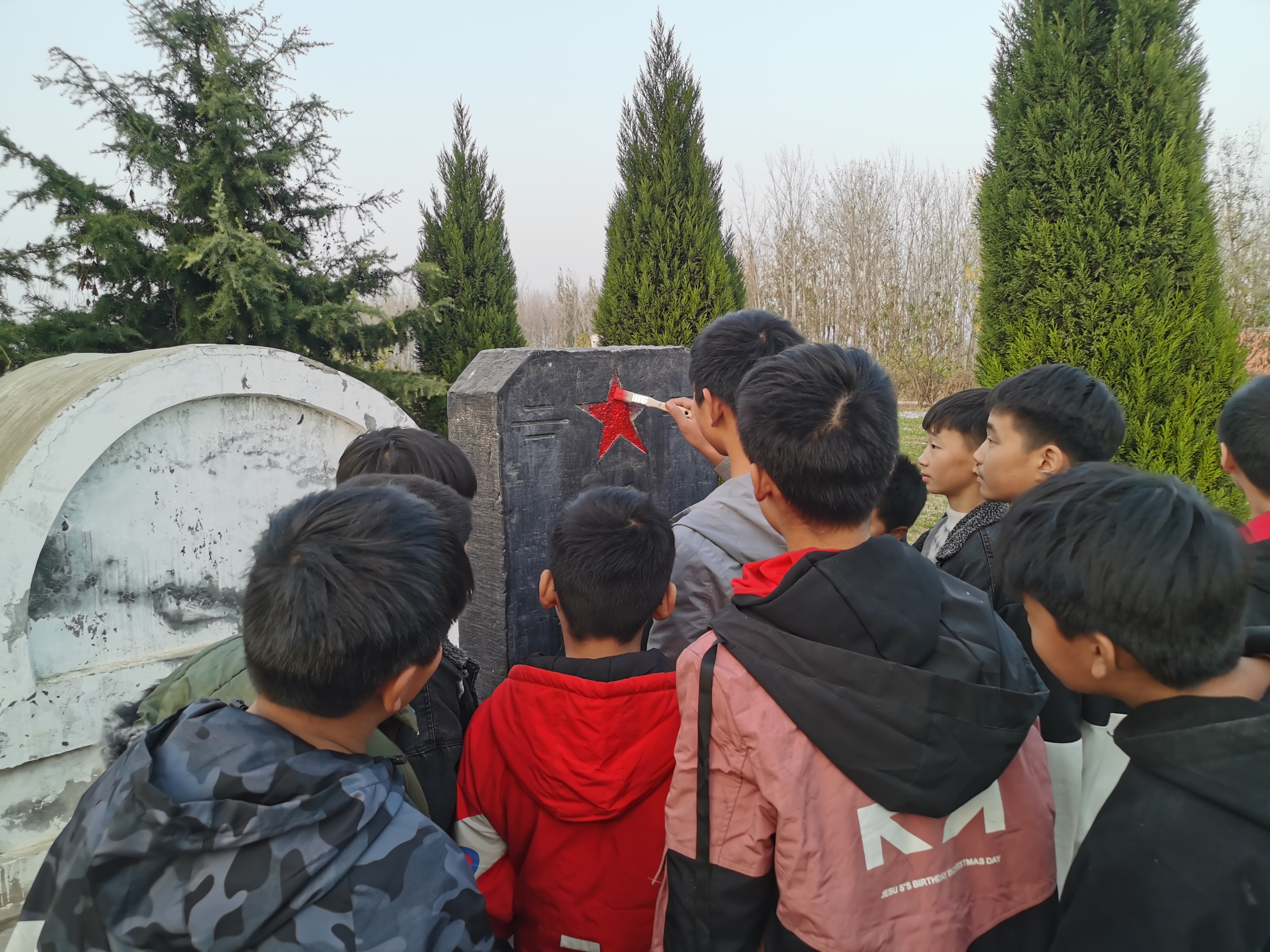 北關(guān)鎮(zhèn):開展紅色教育主題班會(huì) 北關(guān)鎮(zhèn):開展紅色教育主題班會(huì)