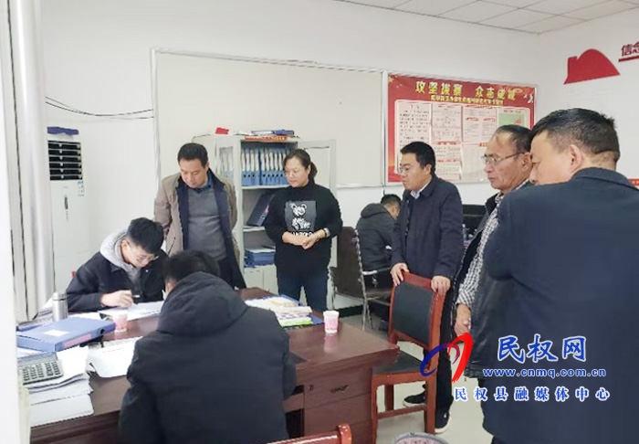 南華辦事處開展脫貧攻堅(jiān)自查整改活動 南華辦事處開展脫貧攻堅(jiān)自查整改活動
