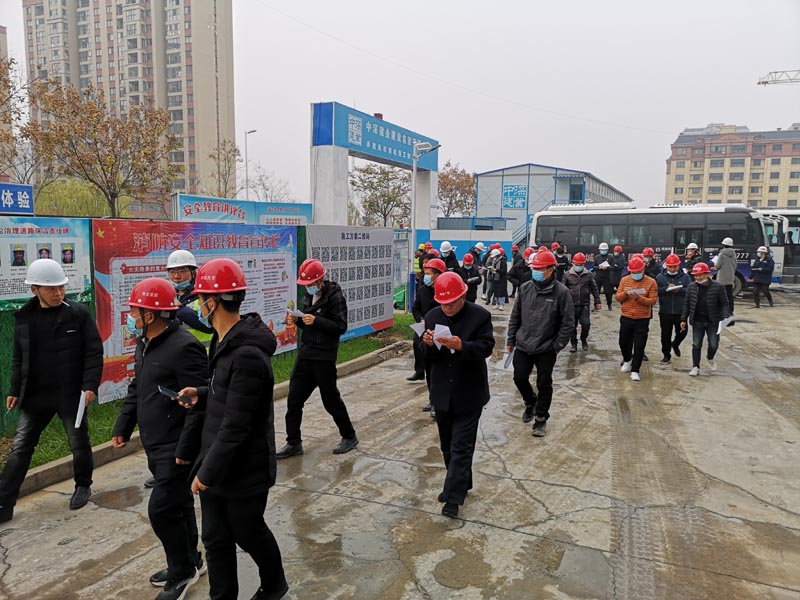 縣住建局組織建筑工地?fù)P塵治理觀摩評(píng)比 縣住建局組織建筑工地?fù)P塵治理觀摩評(píng)比