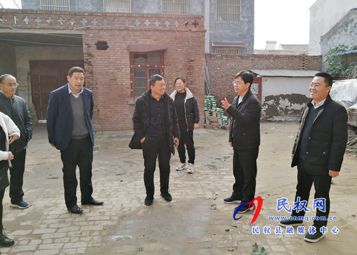 縣高新區(qū)常務副主任張愛軍到南華辦事處開展“三五”基層工作日活動 縣高新區(qū)常務副主任張愛軍到南華辦事處開展“三五”基層工作日活動
